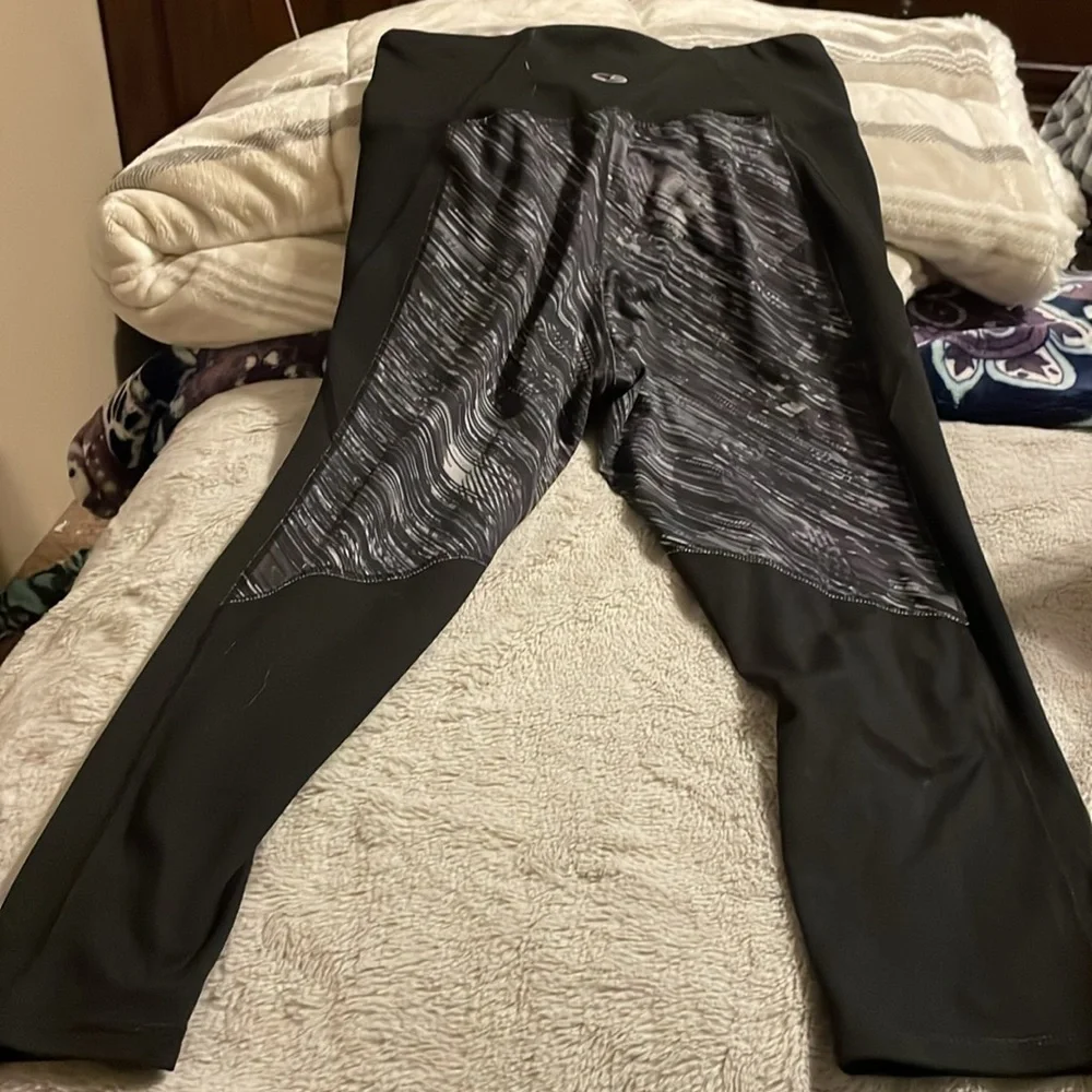 Champion‎ Black Gray White Active Leggings Sz Medium